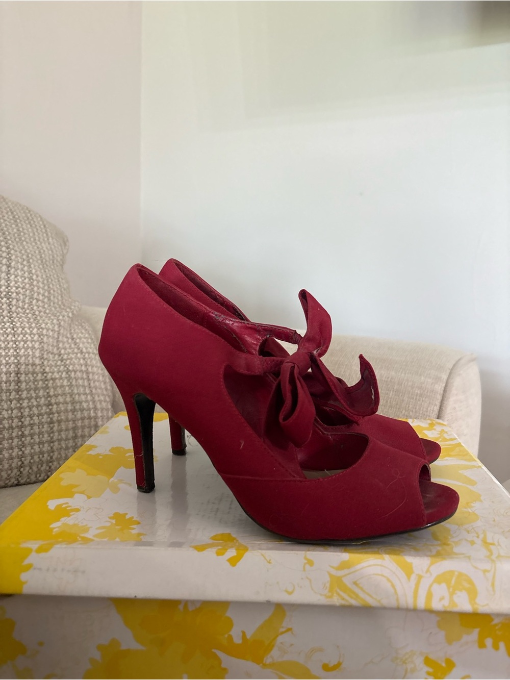 Ann Marino Burgundy Peep-Toe Bow High Heels